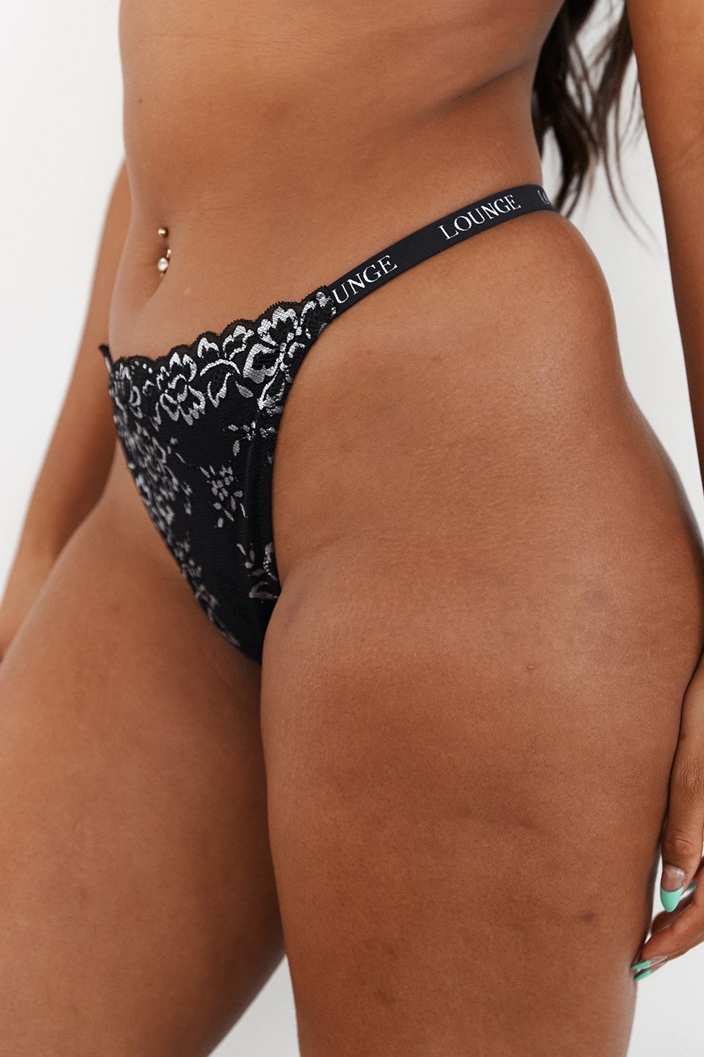 Lounge Underwear Cipkovane Magic Tanga Čierne | PZCBWHM-28