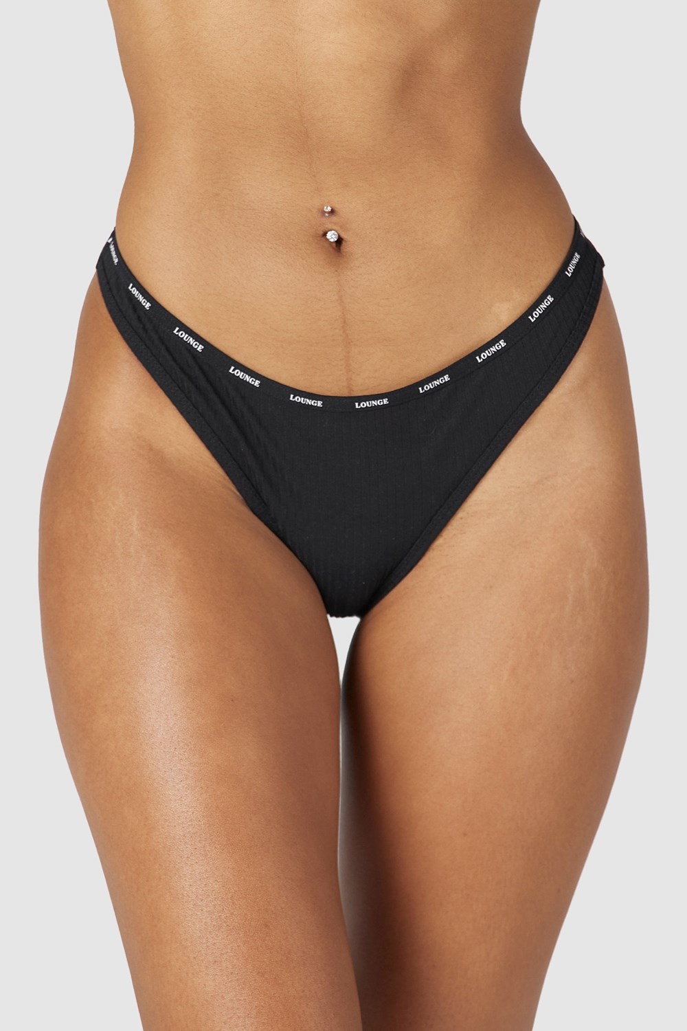 Lounge Underwear So Soft Rebrovaný Tanga Čierne | DHOEMNK-27